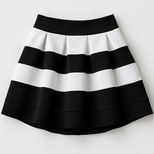 3/$15 CatchMyI Striped mini skirt